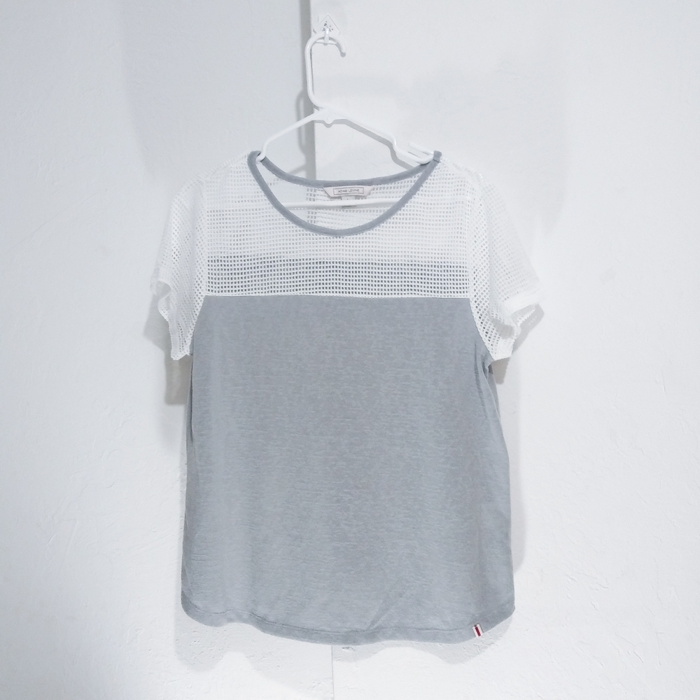 Adam Levine airy knit t shirt
Size L
#g9